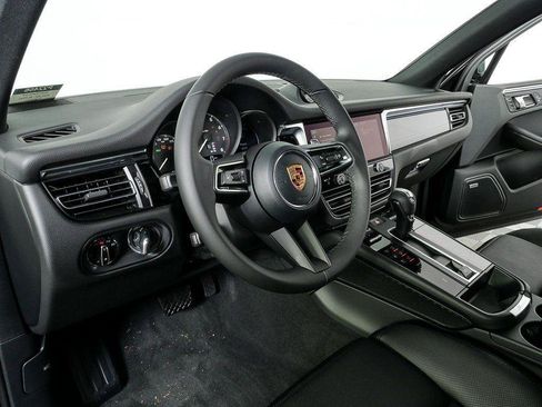 Certified 2026 Porsche Macan Turbo AWD/4WD image 4