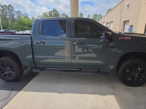 Used 2025 Chevrolet Silverado 1500 LT Trail Boss w/ Convenience Package II AWD/4WD image 7