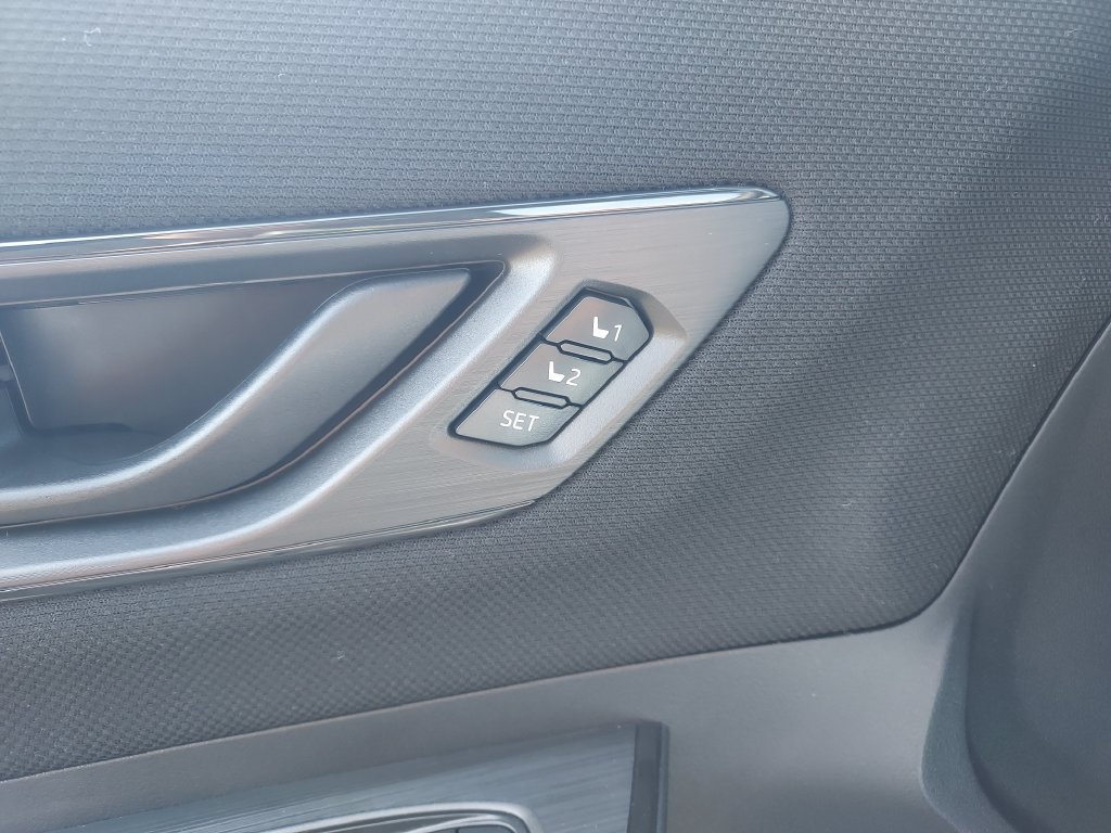 New 2026 Subaru Outback Limited AWD/4WD image 26