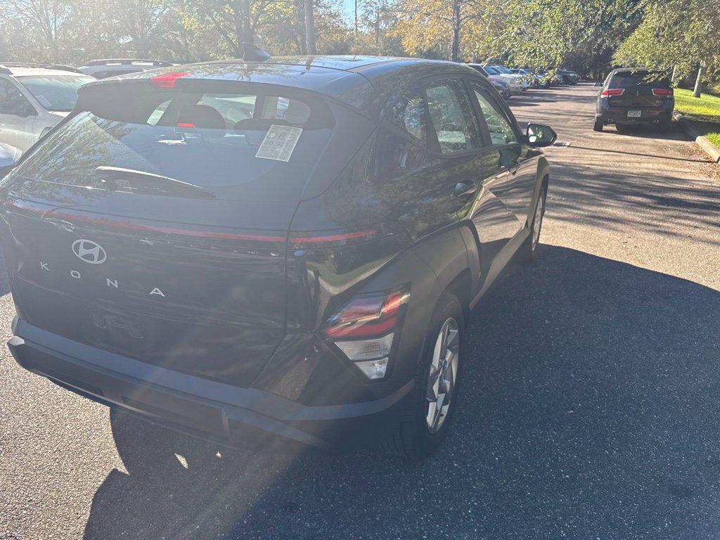 Used 2025 Hyundai Kona SE FWD image 21