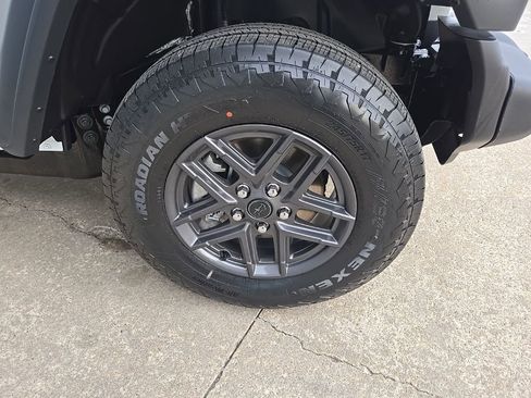 New 2026 Jeep Wrangler Unlimited Sport AWD/4WD image 25