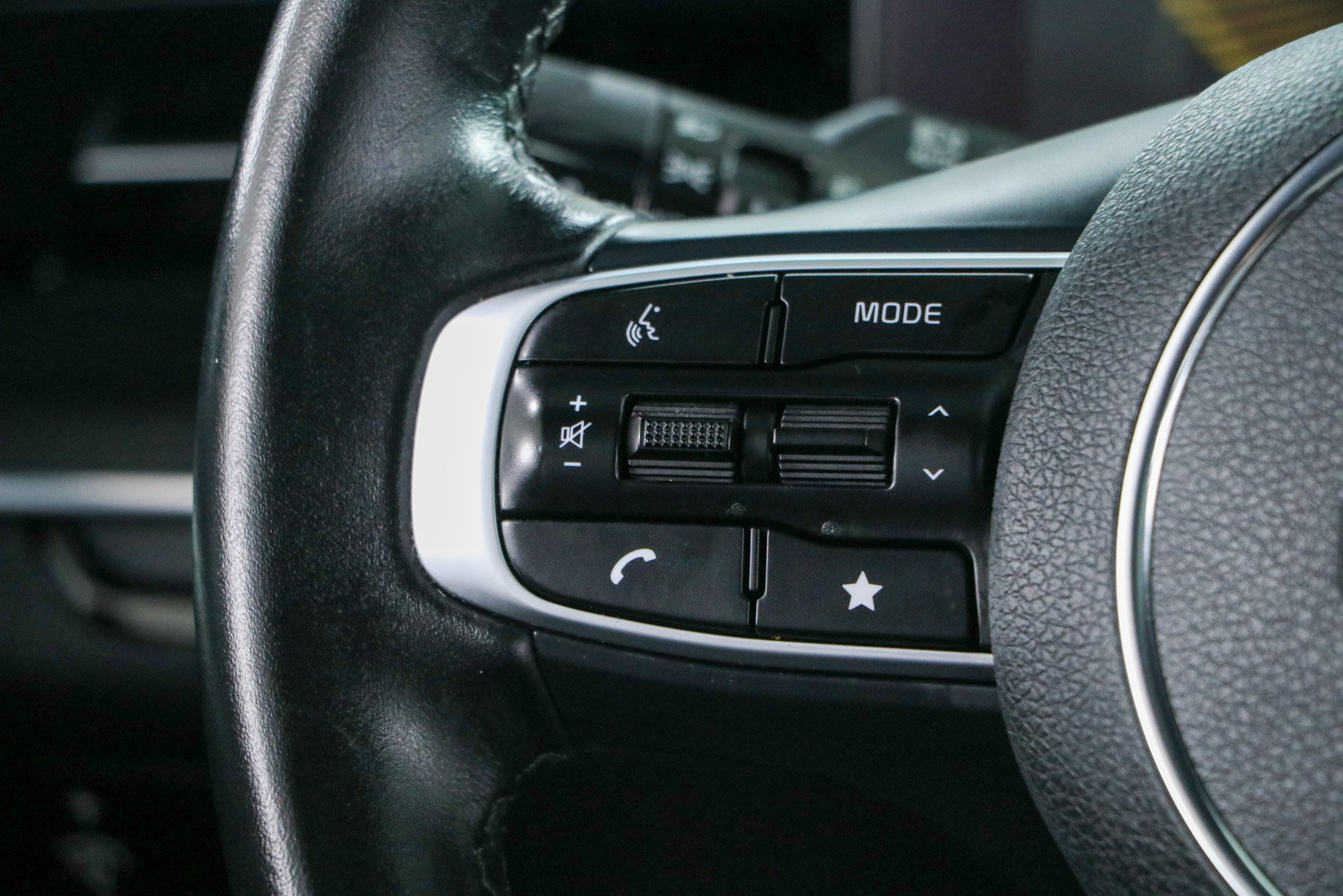 Used 2025 Kia K5 GT-Line w/ GT-Line Premium Package FWD image 13