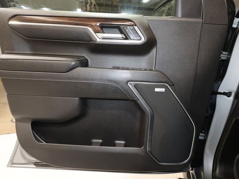 Used 2023 GMC Sierra 1500 SLT w/ SLT Premium Plus Package image 22