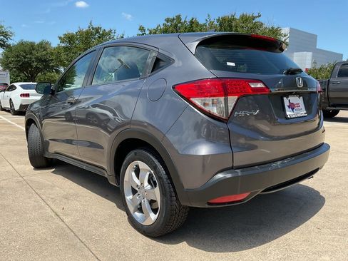 Used 2019 Honda HR-V LX image 6