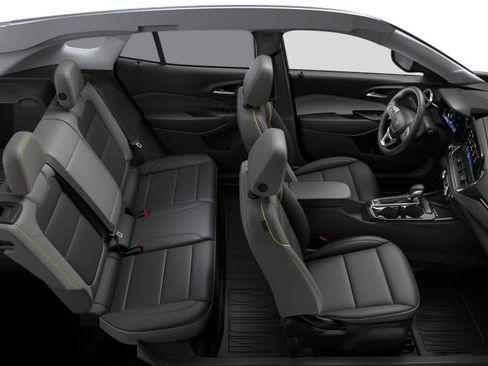 New 2026 Chevrolet Trax ACTIV w/ Sunroof Package FWD image 32
