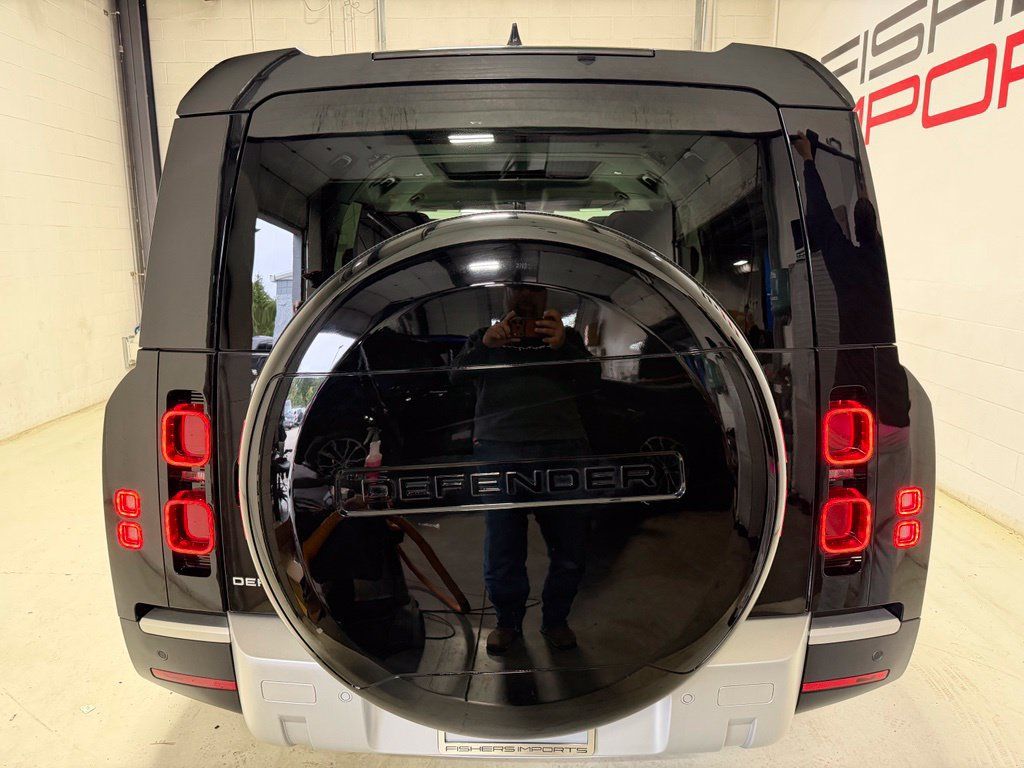 Used 2024 Land Rover Defender 130 S AWD/4WD image 9