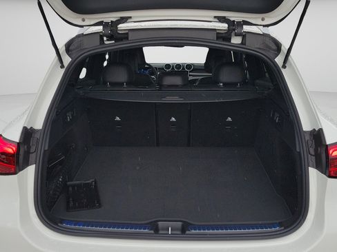 Certified 2026 Mercedes-Benz GLC 300 image 28