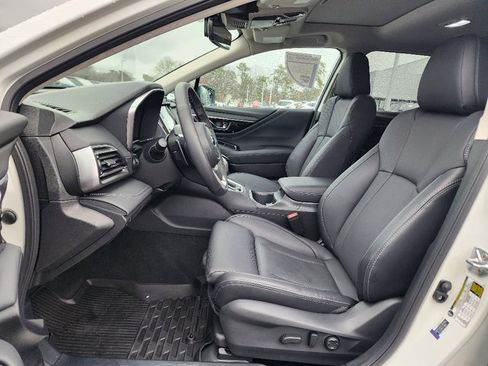 Certified 2025 Subaru Outback Limited image 33