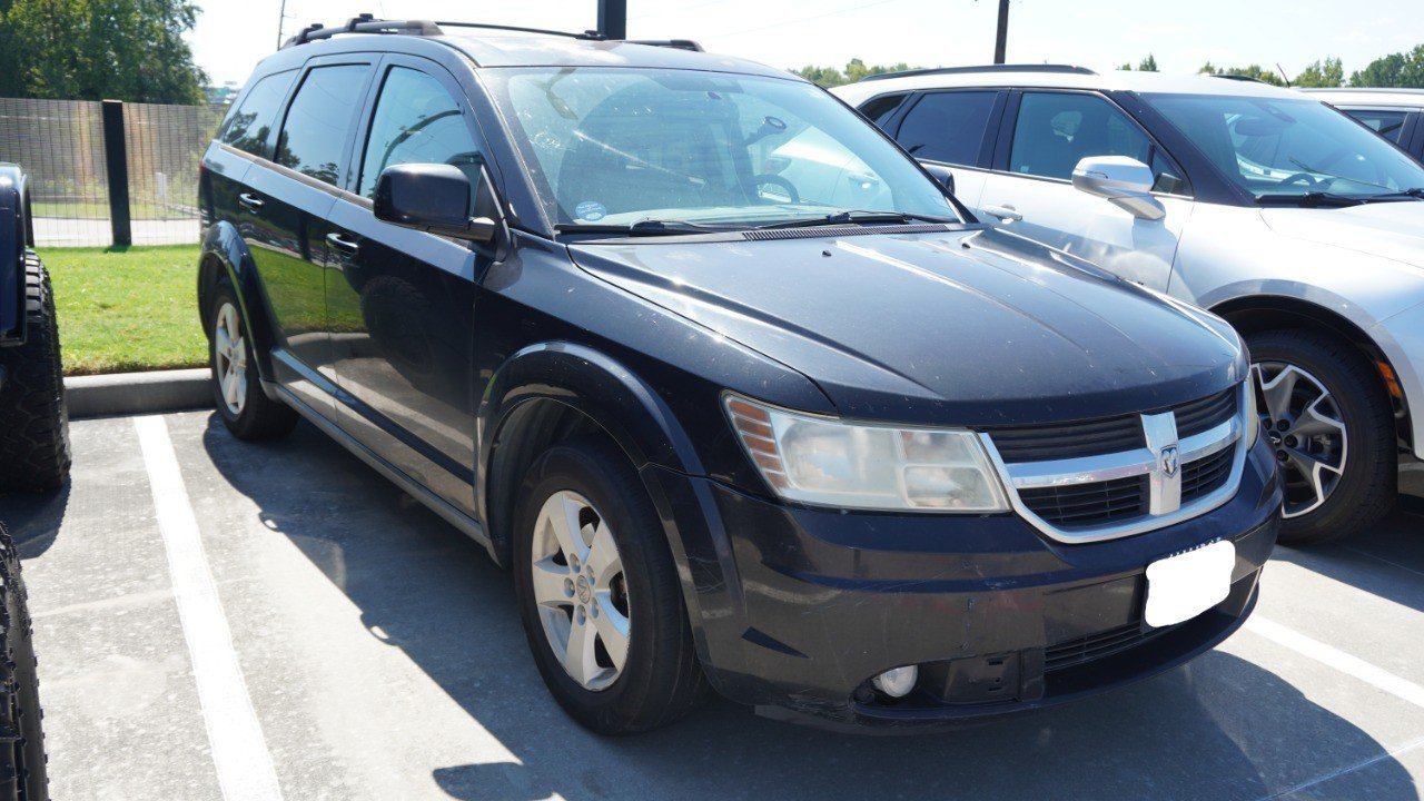 Used 2010 Dodge Journey SXT w/ Flexible Seating Group FWD image 3