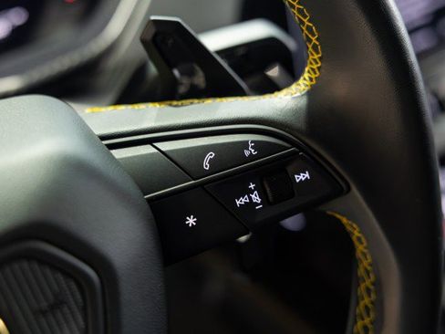 Used 2023 Lamborghini Urus Performante image 45
