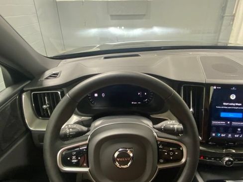 Certified 2025 Volvo XC60 B5 Ultra AWD/4WD image 15