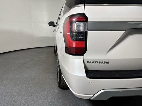 Used 2018 Ford Expedition Platinum image 30