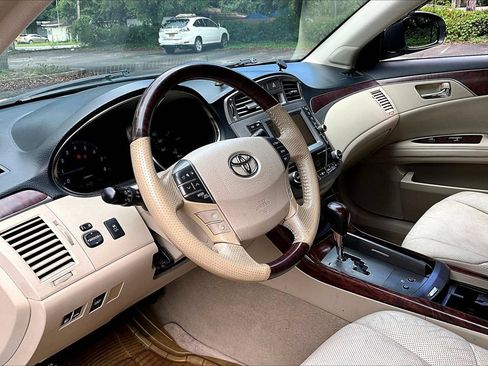 Used 2012 Toyota Avalon Limited FWD image 14