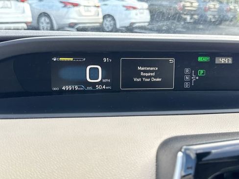 Used 2017 Toyota Prius Four image 28
