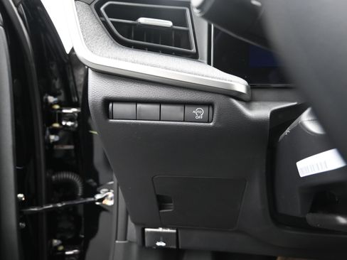 New 2026 Nissan Kicks S image 4