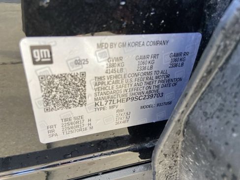 Used 2025 Chevrolet Trax LT w/ LT Convenience Package FWD image 33