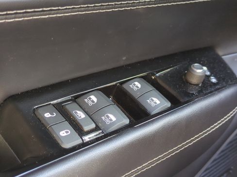 Certified 2022 Jeep Wagoneer Series I image 26