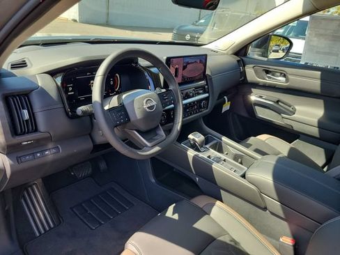 New 2026 Nissan Pathfinder Platinum w/ Cargo Package FWD image 7