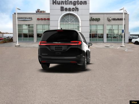 New 2026 Chrysler Pacifica Select FWD image 14