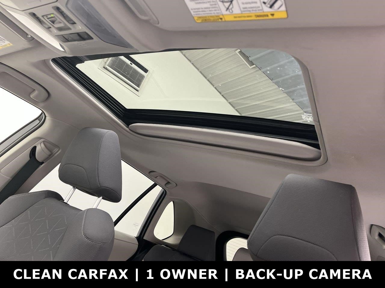 Used 2022 Toyota RAV4 XLE w/ Convenience Package AWD/4WD image 6