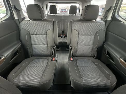 Used 2023 GMC Acadia SLE w/ Driver Convenience Package image 21