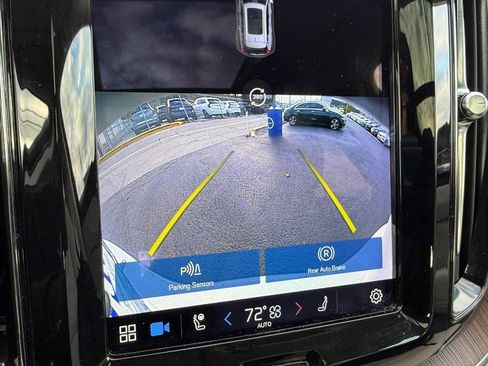 Certified 2022 Volvo XC60 B5 Momentum w/ Advanced Package image 21