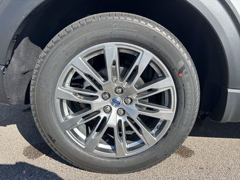 New 2026 Ford Explorer Platinum RWD image 13