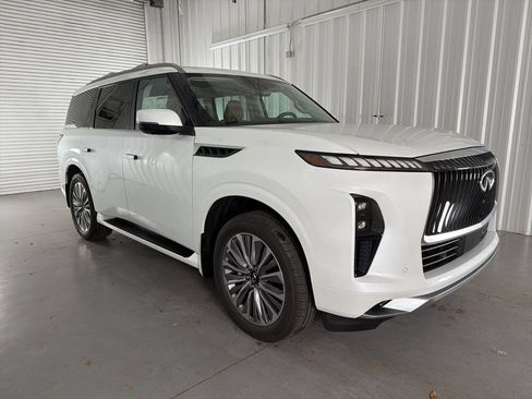 Certified 2026 INFINITI QX80 Luxe w/ Exterior Package AWD/4WD image 2