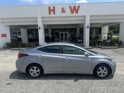 Used 2015 Hyundai Elantra SE