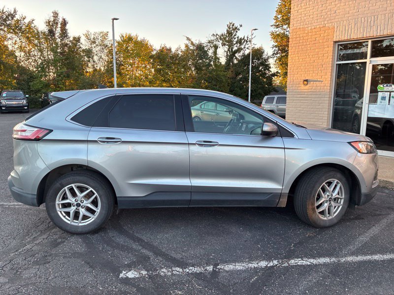 Used 2023 Ford Edge SEL AWD/4WD image 6