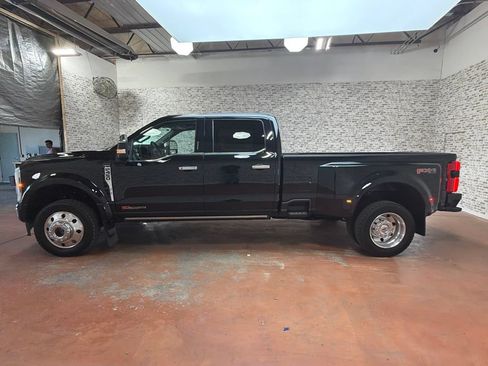 Used 2024 Ford F450 Limited w/ FX4 Off-Road Package AWD/4WD image 4