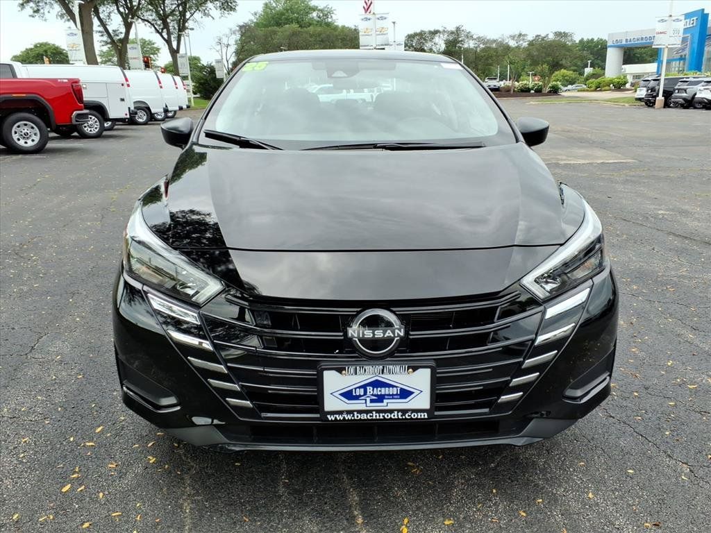 Used 2025 Nissan Versa S w/ Trunk Package FWD image 2