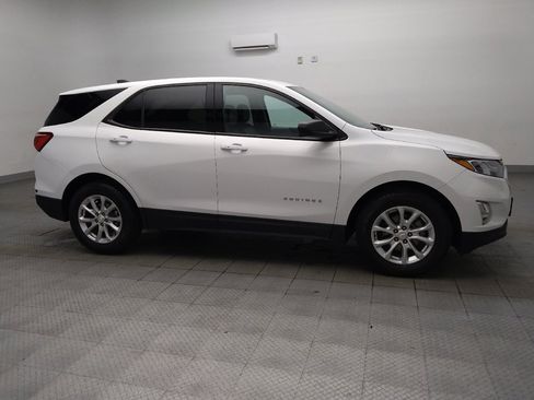 Used 2019 Chevrolet Equinox LS FWD image 11