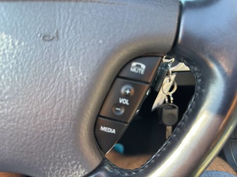 Used 2003 Ford Thunderbird image 33