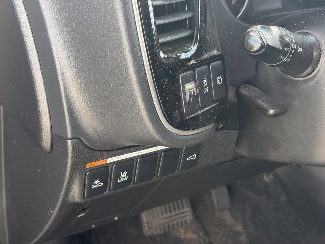 Used 2017 Mitsubishi Outlander SEL FWD image 7