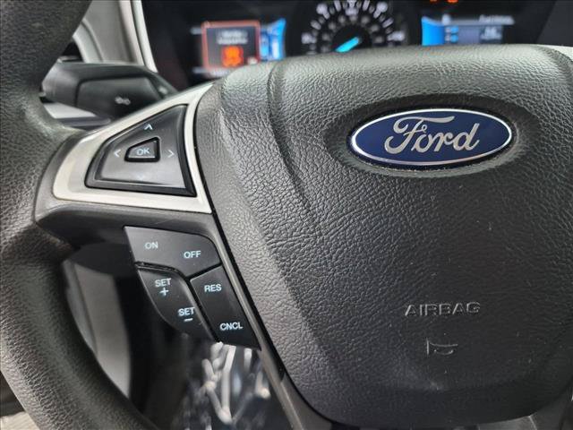 Used 2015 Ford Fusion SE FWD image 29