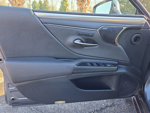 Certified 2019 Lexus ES 350 F Sport image 13