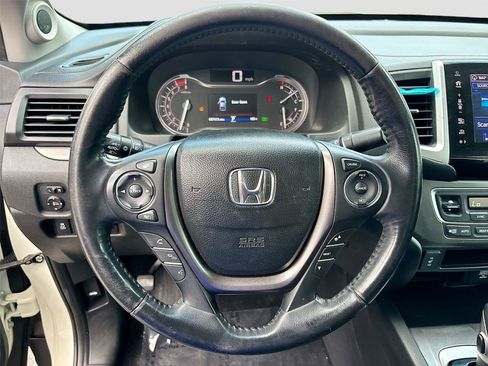 Used 2019 Honda Ridgeline RTL-T image 11
