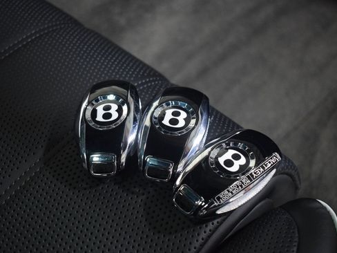 Certified 2023 Bentley Bentayga image 41