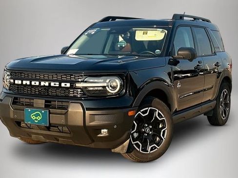 Used 2025 Ford Bronco Sport Outer Banks w/ Outer Banks Tech Package+ AWD/4WD image 3