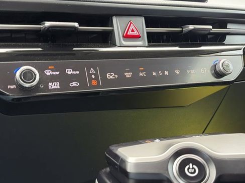 Used 2025 Kia EV6 Light image 22