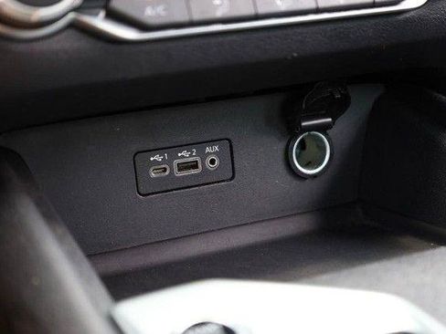 Used 2025 Nissan Altima 2.5 SV FWD image 14