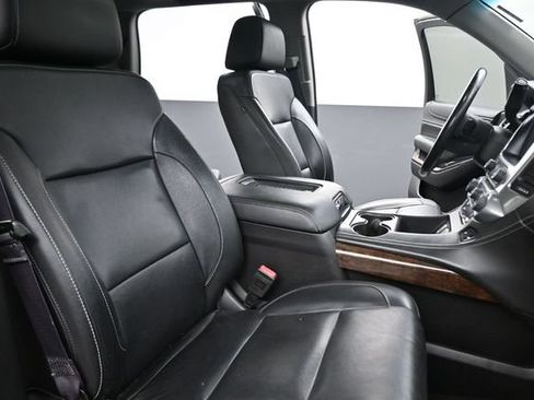 Used 2017 Chevrolet Tahoe LT w/ Luxury Package AWD/4WD image 22
