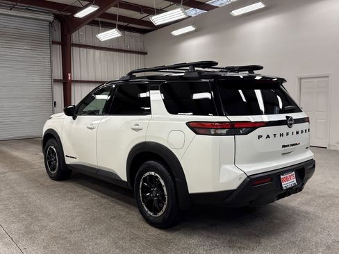 Used 2024 Nissan Pathfinder Rock Creek image 20