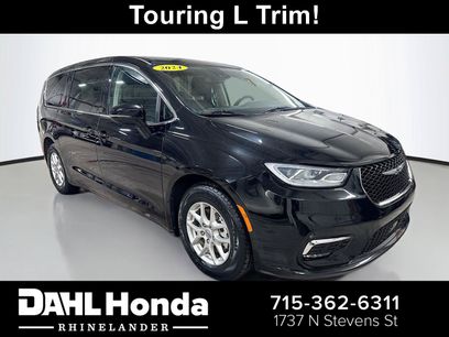 Used 2024 Chrysler Pacifica Touring-L