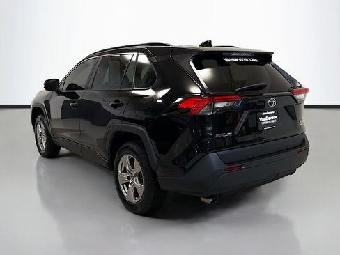 Used 2022 Toyota RAV4 XLE w/ Convenience Package AWD/4WD image 7