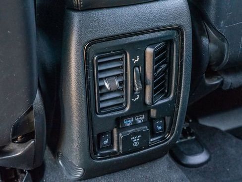 Used 2020 Jeep Grand Cherokee High Altitude image 39