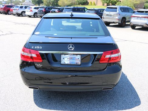 Used 2011 Mercedes-Benz E 350 Sedan image 4