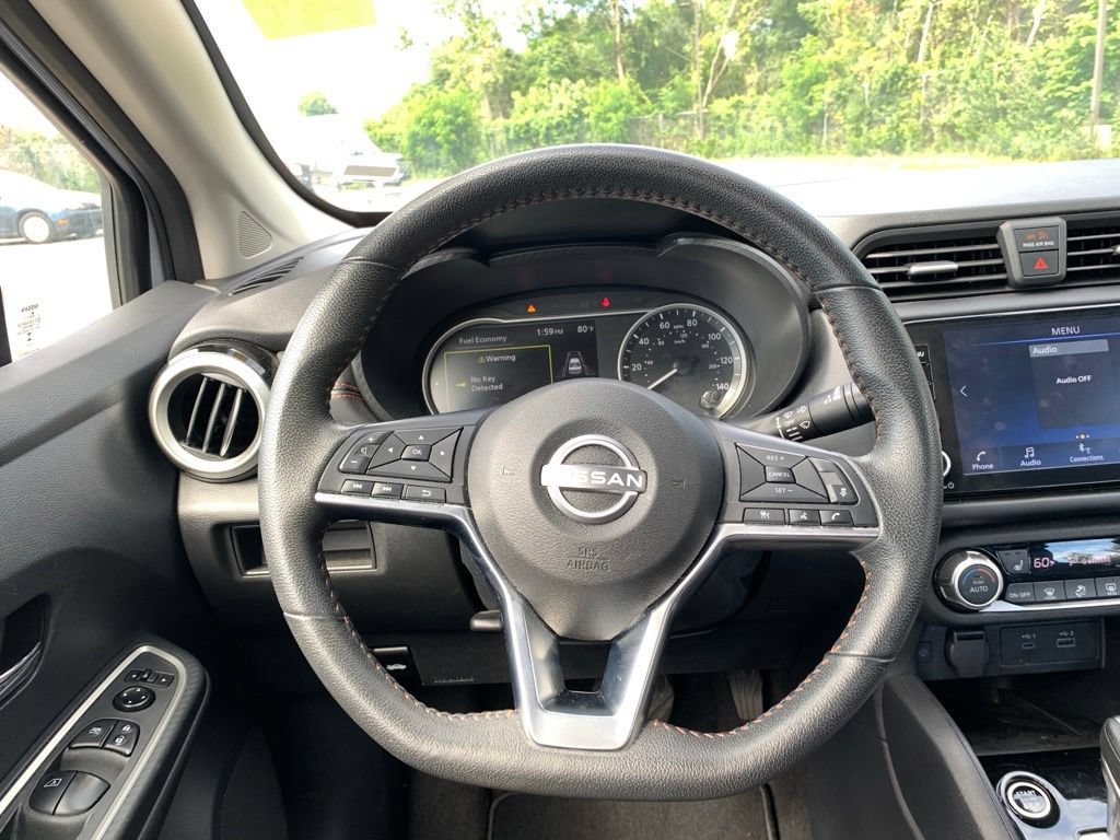 Used 2024 Nissan Versa SR FWD image 16