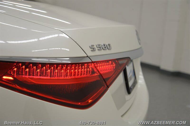 Used 2022 Mercedes-Benz S 580 4MATIC Sedan image 53